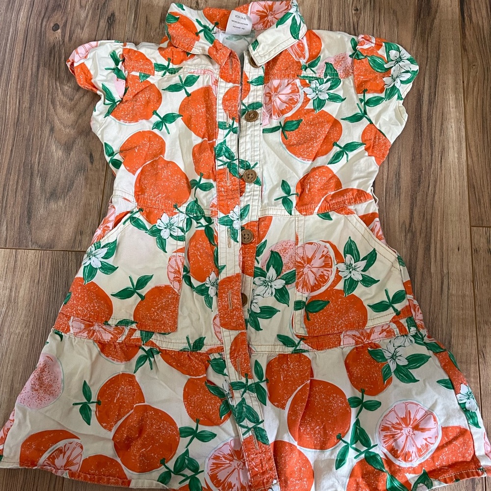 Whole orange summer dress 🍊